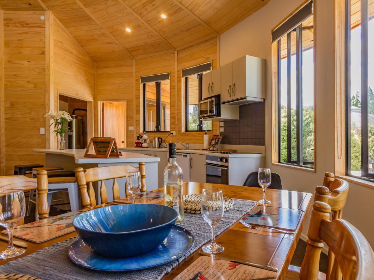 The Snowglobe - Ohakune Modern Yurt Style Chalet Eksteriør billede