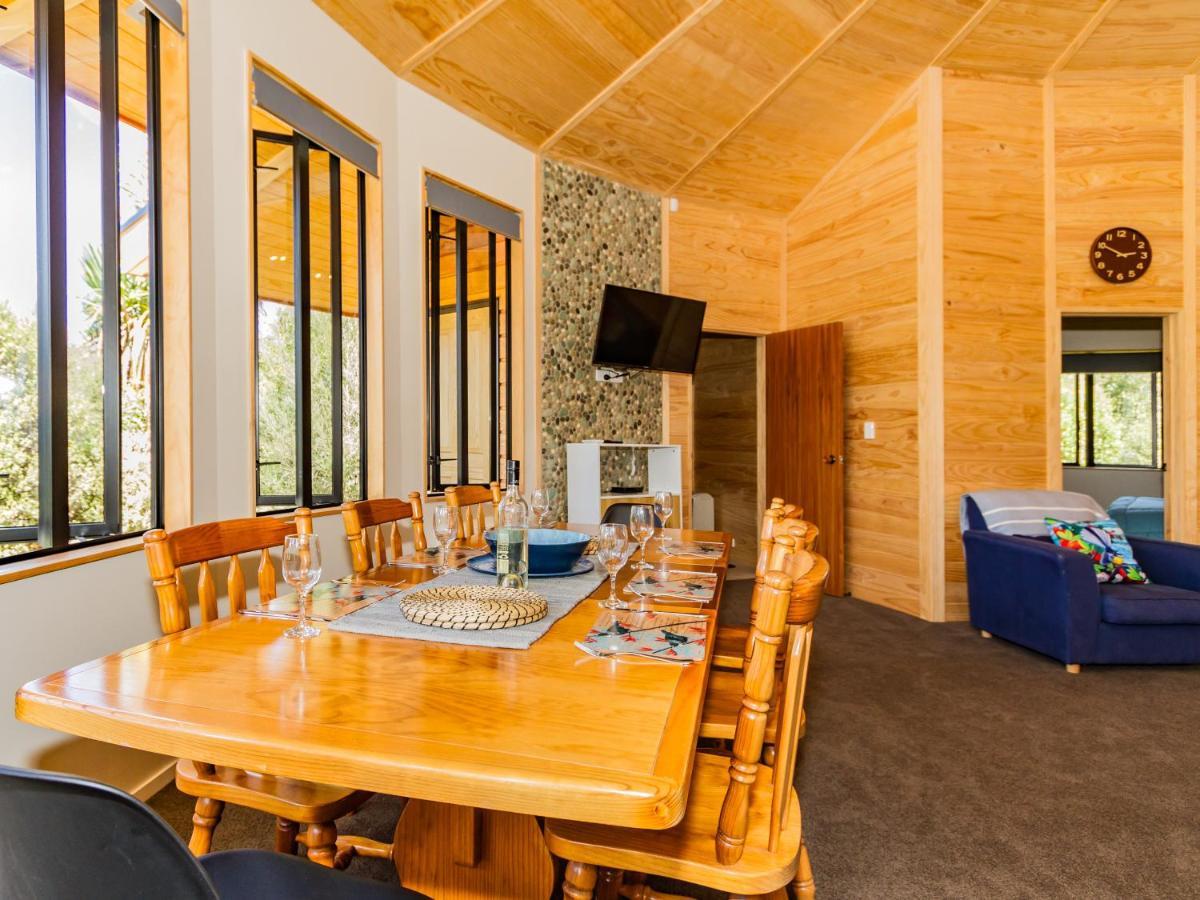 The Snowglobe - Ohakune Modern Yurt Style Chalet Eksteriør billede